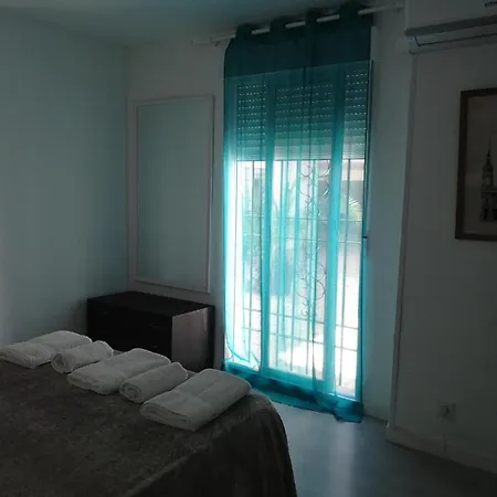 Vivienda Turistica Diseno En Los Patios De San Basilio Córdoba