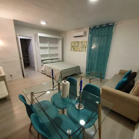 Vivienda Turistica Diseno En Patios De San Basilio