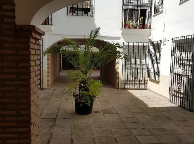 Vivienda Turistica Diseno En Patios De San Basilio *